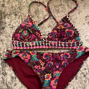 Bright multi colored womens bikini.Top and bottom medium,full coverage bottoms